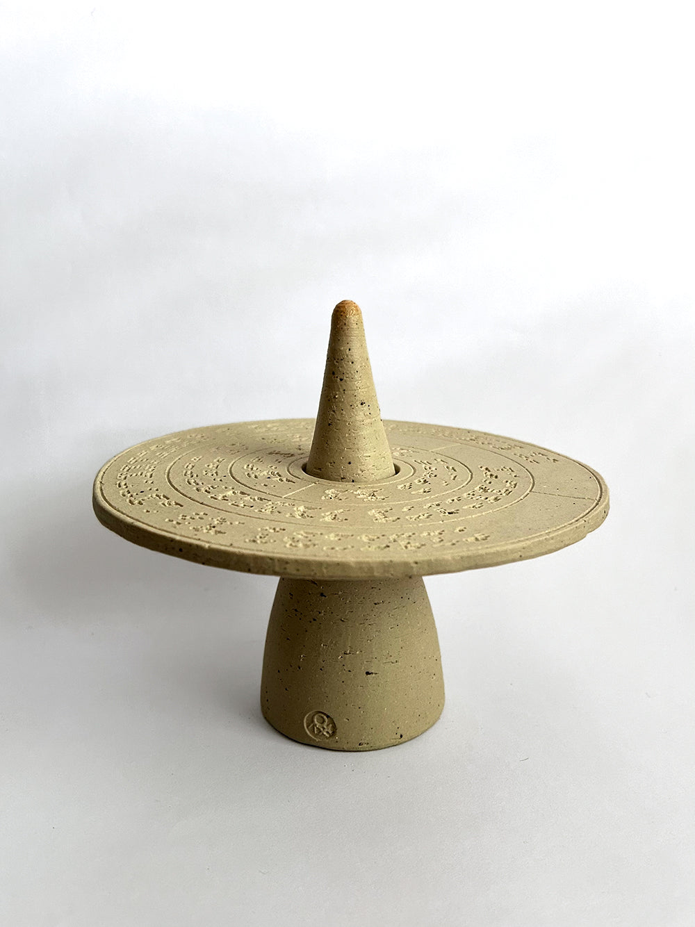 Articulate Artefact: Punchcut (Lines)